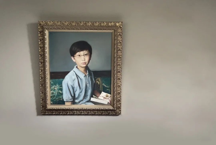 
艺术家崔小东为12岁的周艟绘制的肖像，2001
图片提供：周艟


