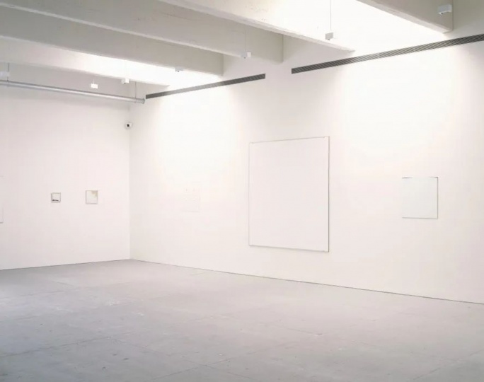 “罗伯特·莱曼”展览现场,迪亚艺术基金会,1988
“罗伯特·莱曼”展览现场,迪亚艺术基金会,1988