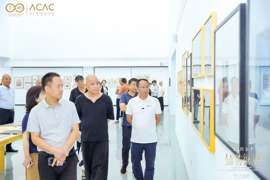 “灿若繁星”|中国当代艺术家手稿文献展开幕暨国窖1573×当代艺术档案库“当代即未来”艺术公益项目3周年庆典活动圆满举办 “灿若繁星”|中国当代艺术家手稿文献展开幕暨国窖1573×当代艺术档案库“当代即未来”艺术公益项目3周年庆典活动圆满举办