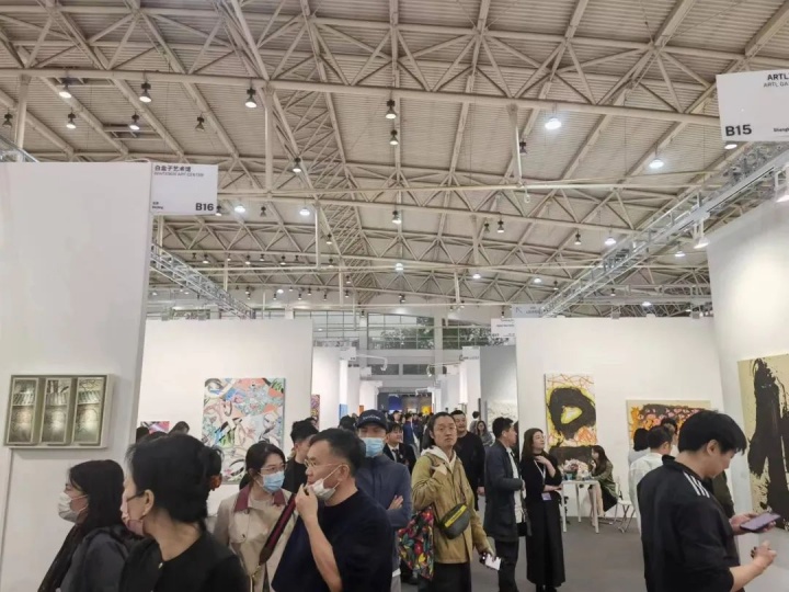 北京当代·艺术博览会首日现场
摄影:董林
北京当代·艺术博览会首日现场
摄影:董林