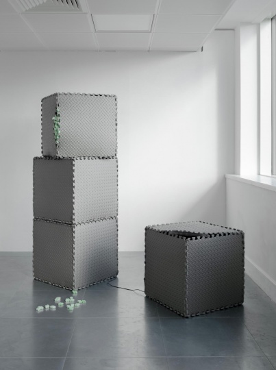 《The Cabinets of Enigma》180cm×150cm×85cm 装置 2023
《The Cabinets of Enigma》180cm×150cm×85cm 装置 2023