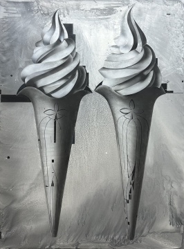 冷广敏《冰冷的甜 II》200 x150 cm 布面综合材料 2023
冷广敏《冰冷的甜 II》200 x150 cm 布面综合材料 2023