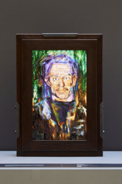 《自画像》 (Self Portrait)
1954-1957
玻璃画
54.5 x 35 厘米
独特且由毕卡索签名(用中国墨水,在右下角)
《自画像》 (Self Portrait)
1954-1957
玻璃画
54.5 x 35 厘米
独特且由毕卡索签名(用中国墨水,在右下角)