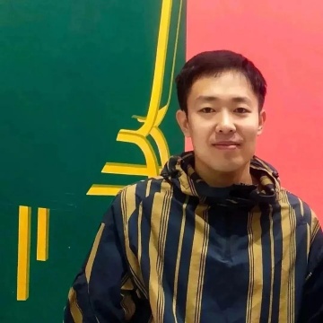 冷广敏

1986年生于山东青州，2012年毕业于天津美术学院获硕士学位，现工作生活于北京。
