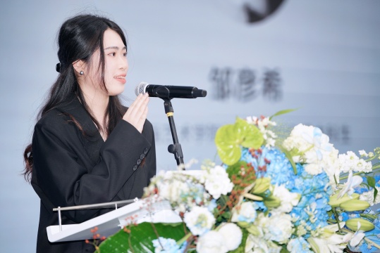 金奖获奖者邹彦希
金奖获奖者邹彦希