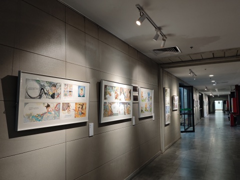 教室变展厅：首届绘画艺术学院年展带来独特艺术体验