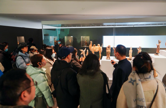 文明的融合“驼铃声响——丝绸之路艺术大展”在北京民生现代美术馆开幕