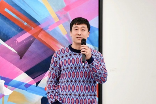 学术主持 高远先生
艺术史学者、独立策展人
任教于北京工业大学艺术设计学院传媒与艺术理论系
学术主持 高远先生
艺术史学者、独立策展人
任教于北京工业大学艺术设计学院传媒与艺术理论系