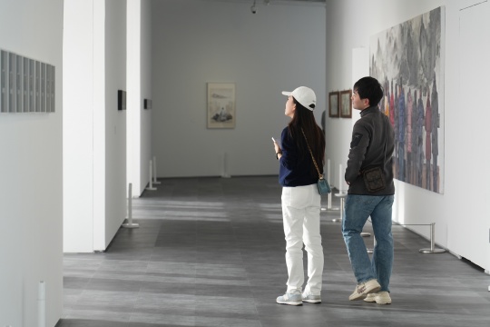 当代女性艺术家群展，于青岛云上海天建构理想诗意的“灵境”之地