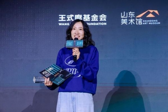 “年度艺术家”刘佳玉
“年度艺术家”刘佳玉