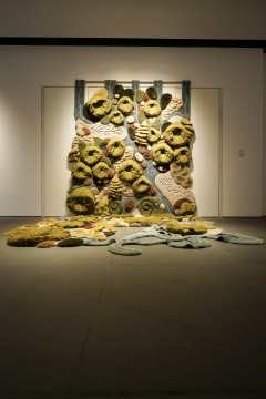 瓦妮莎·芭拉高
Picos de Europa II,2022
100% Recycled wool|100%再生羊毛
270 x 440 cm
瓦妮莎·芭拉高
Picos de Europa II,2022
100% Recycled wool|100%再生羊毛
270 x 440 cm