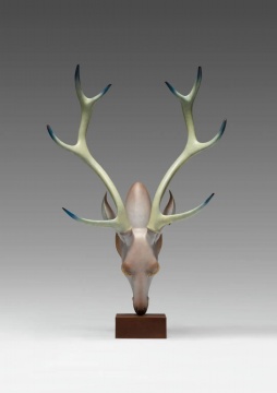 王大朋 《林空鹿饮》2019 青铜着色 66x16x47cm【由时代空间提供】
王大朋 《林空鹿饮》2019 青铜着色 66x16x47cm【由时代空间提供】