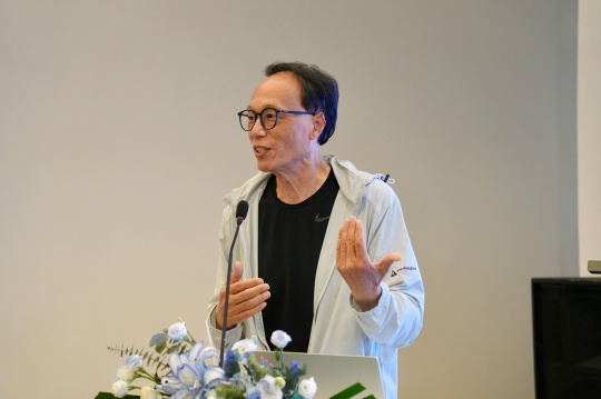 艺术家、上海视觉艺术学院教授胡介鸣
艺术家、上海视觉艺术学院教授胡介鸣