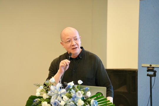 艺术家、中央美术学院教授缪晓春
艺术家、中央美术学院教授缪晓春
