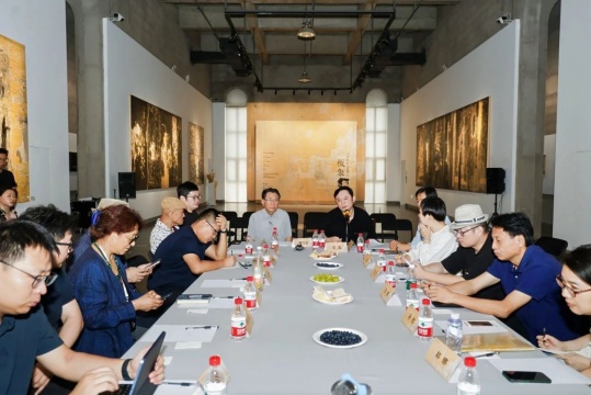 研讨会现场
研讨会现场