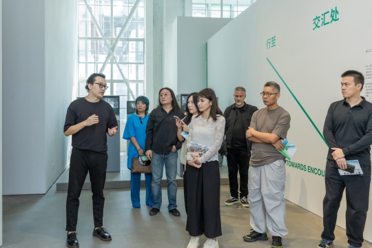 莫干山美术馆开馆,首展“不止共生”呈现多元艺术对话 莫干山美术馆开馆,首展“不止共生”呈现多元艺术对话