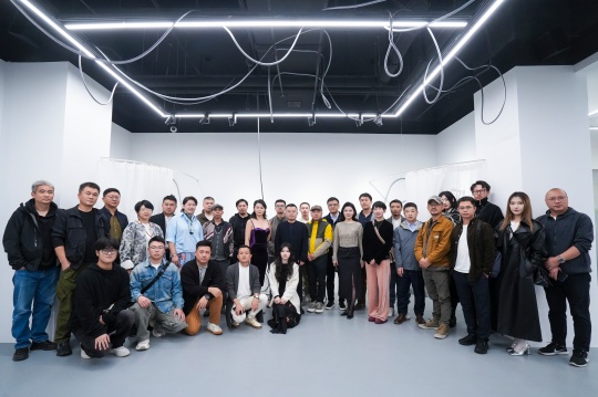 “媒介场” 开幕现场亘画廊 2024
“媒介场” 开幕现场亘画廊 2024