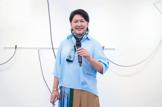 亘画廊出品人 柔强女士
北京兰斯麦芒文化发展有限公司董事长
亘画廊出品人 柔强女士
北京兰斯麦芒文化发展有限公司董事长