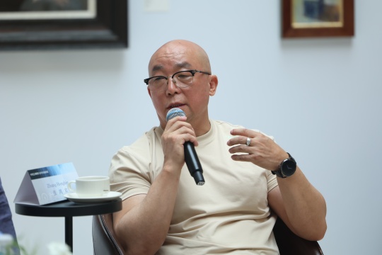 盛鑫煜艺术创始人、国际策展人 张鸿宾
盛鑫煜艺术创始人、国际策展人 张鸿宾
