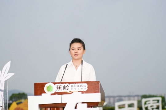 丽江市古城区政府党组成员、副区长唐天浩致辞
