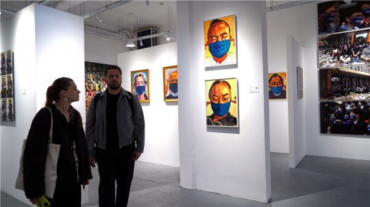 杨烨炘个展《不看、不听、不说》开幕:探讨“沉默”的意义 杨烨炘个展《不看、不听、不说》开幕:探讨“沉默”的意义
