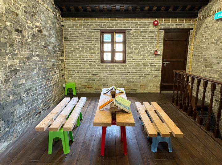 Assemble（英国）《商贾与勇士》 尺寸可变

影像、文献、参与式艺术 2025

摄影：罗颖
