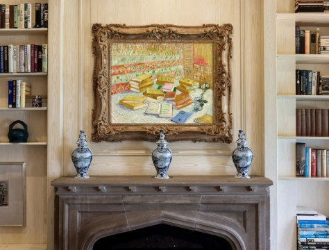 文森特·梵高《巴黎小说 (黄色书籍)》

73.3×92.1cm 布面油画 1887年
估价待询
