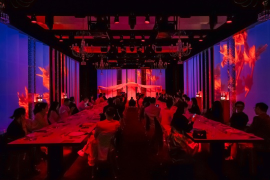 这个品牌为什么选择在ART021揭幕？