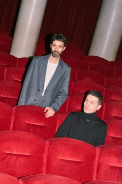 Formafantasma 设计工作室
Salone Raritas 家具孤品珍藏展展区空间设计主创
Andrea Trimarchi和Simone Farresin
版权所有© Gregorio Gonella
