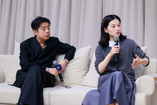 主题论坛：重新思考可收藏设计上海西岸艺术与设计博览会嘉宾：李柏文—— Nuovo Collection首席执行官(CEO)、Nuovo画廊创始人凌立程——策展人、藏家版权所有©Intarget