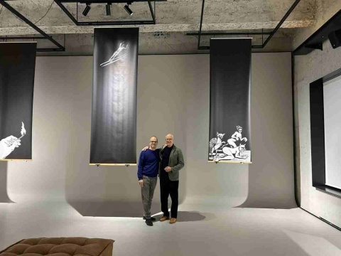 2024年，安杰伊·克里莫夫斯基与RCA的学生及同事米格尔·安赫尔·瓦尔迪维亚（Miguel Angel Valdivia）一起在罗马举办的双人展《暗影》（Ombre）
