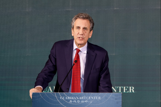 意大利鲁宾基金会画廊创始人詹姆斯·鲁宾
