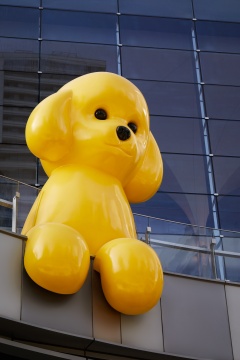 陆悦天地盛大启幕，公共艺术作品点亮浦东商业新地标