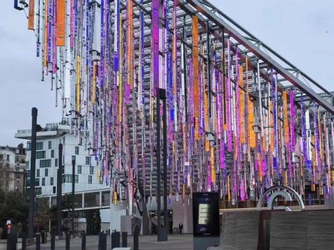 巴黎回声：张肇达水墨“醒狮”展示东方哲思