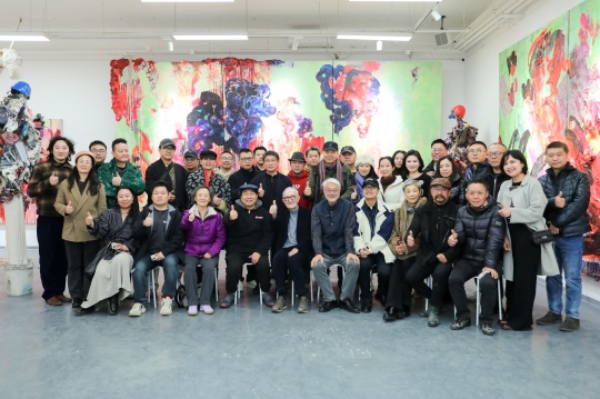 主玛・以赛尔曼「元响」个展北京启幕 以声破壁 作一击社会迷茫的意识醒棍