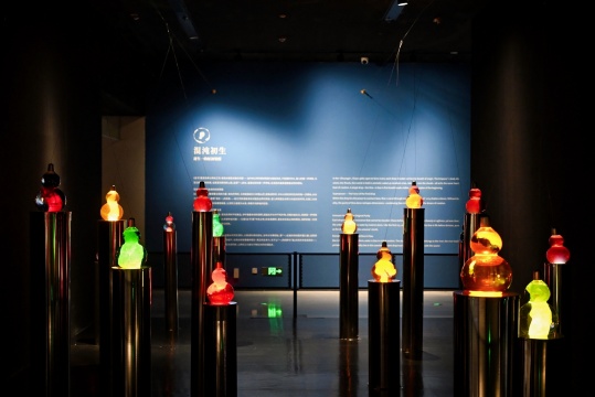 “如花山海·贾伟艺术个展”启幕，“2026中国治愈系艺术大会·武汉站”共议当代艺术的治愈力量