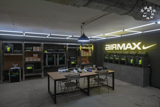 00后策展人把鬼市搬进798：与56位创作者，4晚限时“共创”