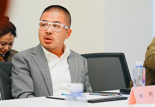 川音成都美术学院实验艺术系系主任、临空校区艺术实践中心副主任田野
