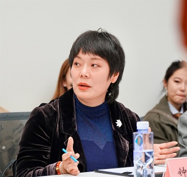 四川音乐学院成都美术学院副教授，硕士生导师钟舒
