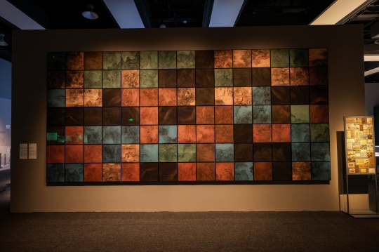 《淬厉新之》2024纸本水墨40cmx40cmx105
