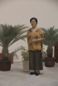 杨洋《妈妈》220x150cm 布面油画 2024
