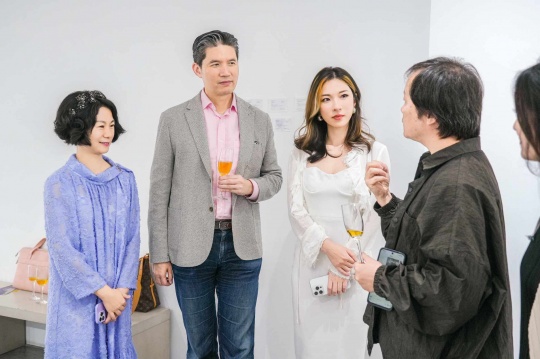 “紫色星球·初醒”在香港展开：感知与生成之间的艺术实践