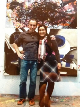 2012年去大卫·萨利工作室和大卫·萨利合影
In 2012, Lu Yun visited David Salle's studio and took a photo with him.

