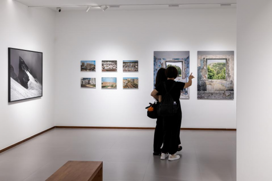 溯源摄影原点，尼埃普斯奖七位得主群展“暗箱”沈阳开展