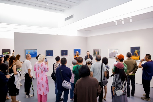 「盲行者」展览现场，798仚東堂，2026
