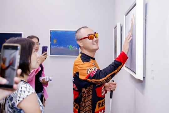 艺术家曹晟康现场导览，「盲行者」展览现场，798仚東堂，2026
